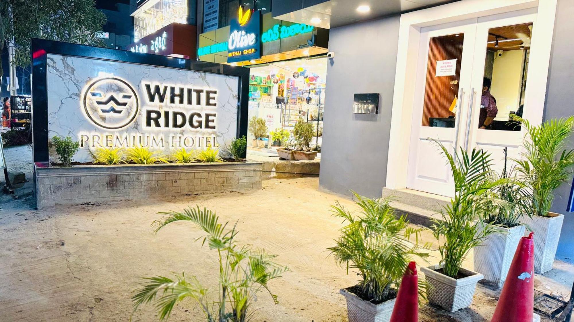 White Ridge Premium Hotel Hyderabad Exterior foto