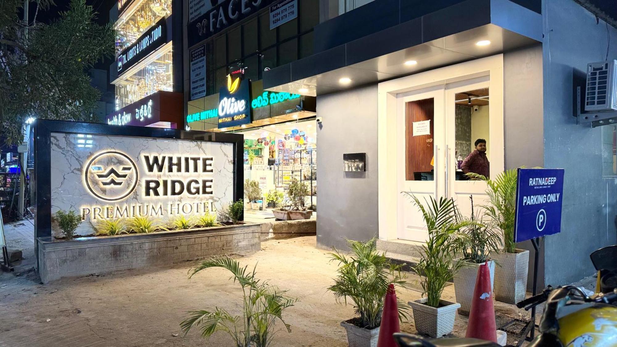 White Ridge Premium Hotel Hyderabad Exterior foto